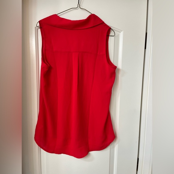 Express sleeveless blouse size medium. Like new condition. - Picture 2 of 3